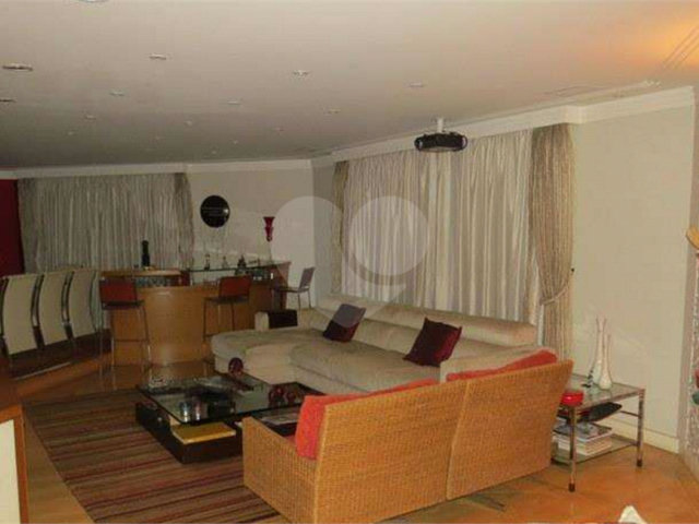 Apartamento à venda com 4 quartos, sendo 3 suítes,  em Santana, São Paulo, SP