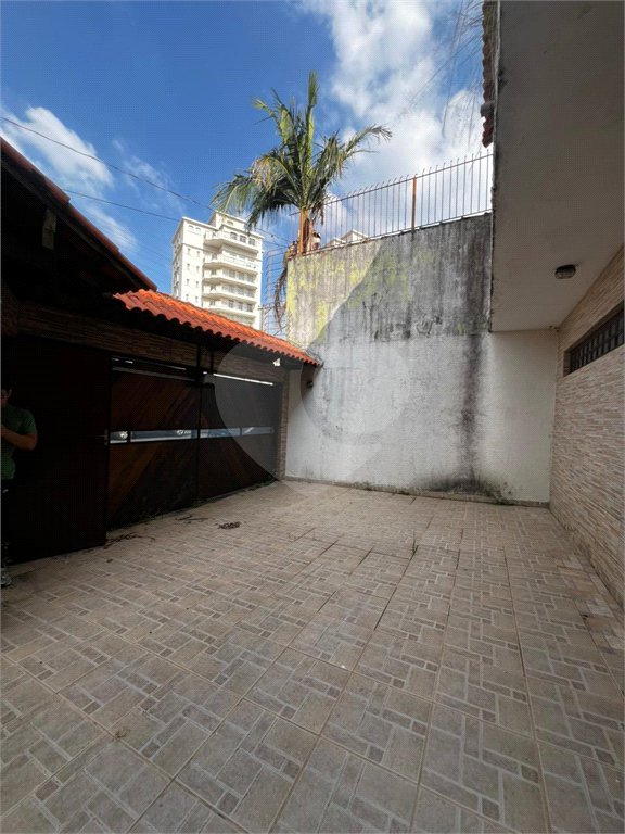 Sobrado à venda com 6 quartos, sendo 4 suítes,  em Vila Oliveira, Mogi das Cruzes, SP