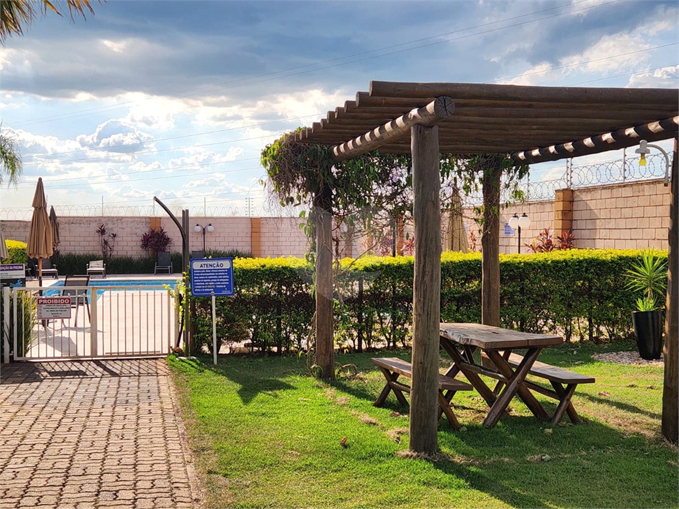 Casa à venda com 3 suítes em Residencial Campos de Piemonte, Araraquara, SP