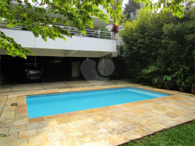 Casa à venda com 3 quartos, sendo 1 suíte,  em Guarapiranga, São Paulo, SP