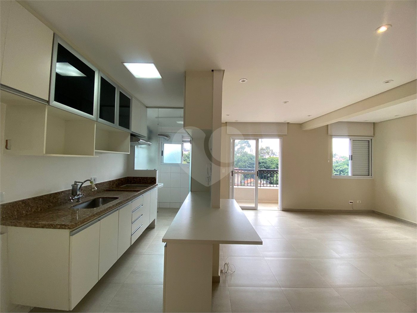Apartamento à venda ou para alugar com 2 quartos, sendo 1 suíte, em Parada Inglesa, São Paulo, SP