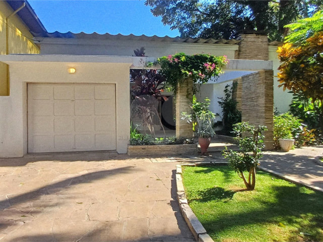 Casa Térrea à venda com 4 quartos, sendo 1 suíte,  em Brooklin Velho, São Paulo, SP