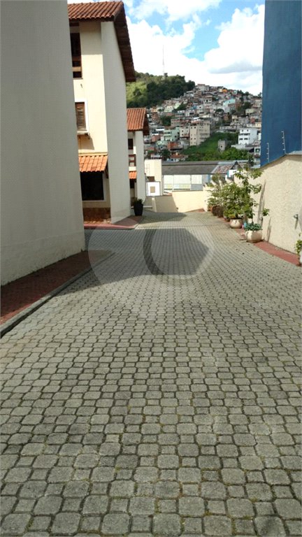 Casa à venda com 3 quartos, sendo 1 suíte, no condomínio Morada de Itapuã, São Paulo - SP