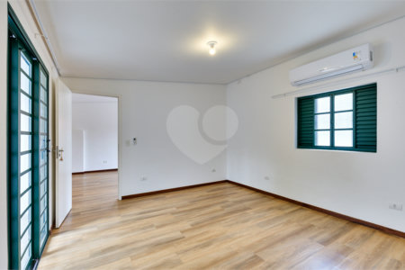 Casa para alugar com 5 quartos, sendo 3 suítes,  em Chácara Monte Alegre, São Paulo, SP