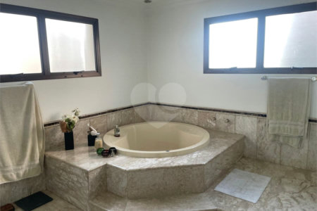 Apartamento à venda com 4 suítes em Morumbi, São Paulo, SP