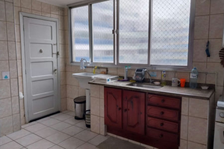 Apartamento com 2 dormitórios para alugar, 60 m² por R$ 3.690,00/mês - Gonzaga - Santos/SP