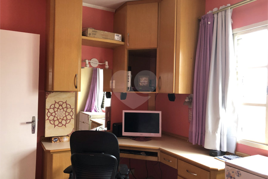 Sobrado à venda com 3 quartos, sendo 1 suíte, em Vila Gustavo, São Paulo, SP