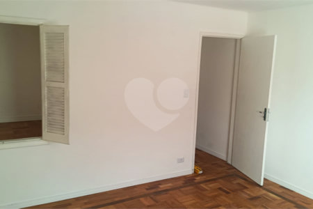 Sobrado à venda com 2 quartos em Vila Mazzei, São Paulo, SP