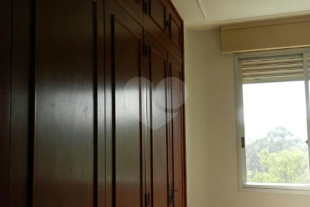 Apartamento à venda com 3 quartos, sendo 1 suíte, em Alto da Boa Vista, São Paulo, SP