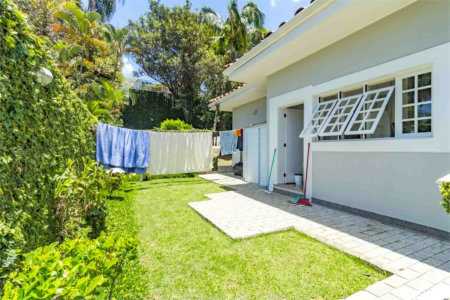 Casa à venda com 7 quartos, sendo 5 suítes, em Morumbi, São Paulo, SP