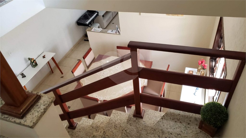 Sobrado à venda com 3 quartos, sendo 1 suíte, em Jardim Sul, São José dos Campos, SP