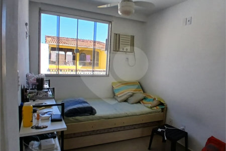 Casa à venda com 4 quartos, sendo 1 suíte, em Campo Grande, Rio de Janeiro, RJ