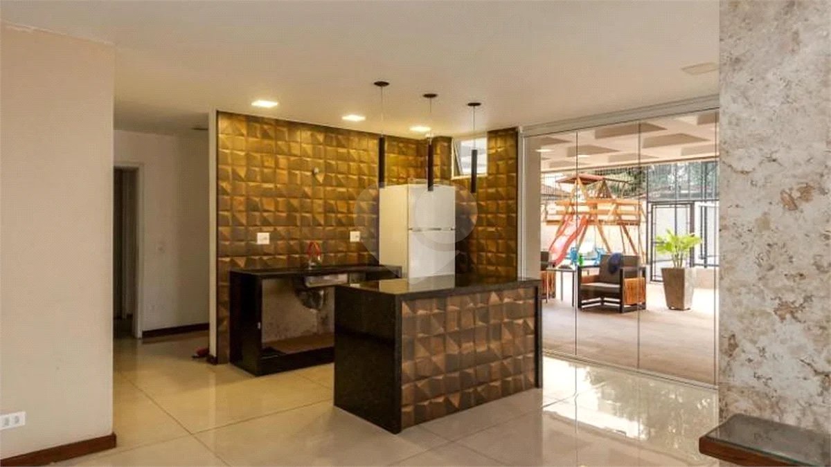 Apartamento à venda com 3 quartos, sendo 1 suíte, em Campo Belo, São Paulo, SP