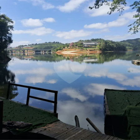 Terreno à venda no Centro, Igaratá, SP