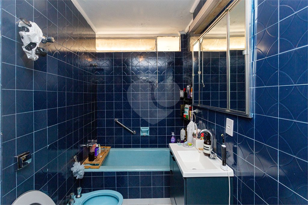 Apartamento à venda com 4 quartos, sendo 1 suíte, em Santa Cecília, São Paulo, SP