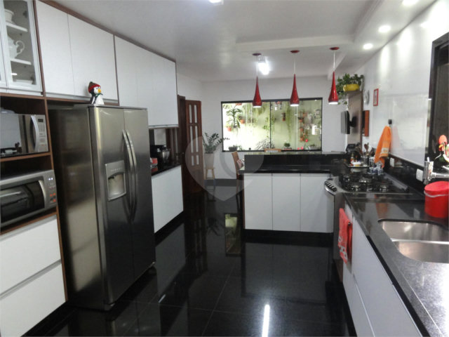 Sobrado à venda com 4 quartos, sendo 2 suítes,  em Mandaqui, São Paulo, SP
