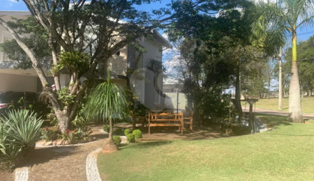 Casa à venda com 4 quartos, sendo 1 suíte,  no condomínio Ibiaram, Itupeva - SP