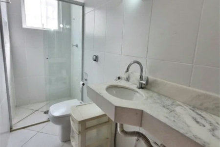 Sobrado à venda com 3 quartos, sendo 2 suítes,  em Jardim Ester Yolanda, São Paulo, SP