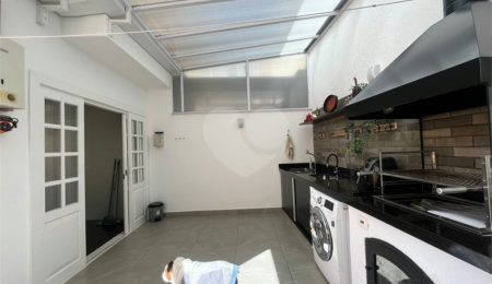 Casa à venda com 3 quartos, sendo 1 suíte,  em Vila Ester (zona Norte), São Paulo, SP