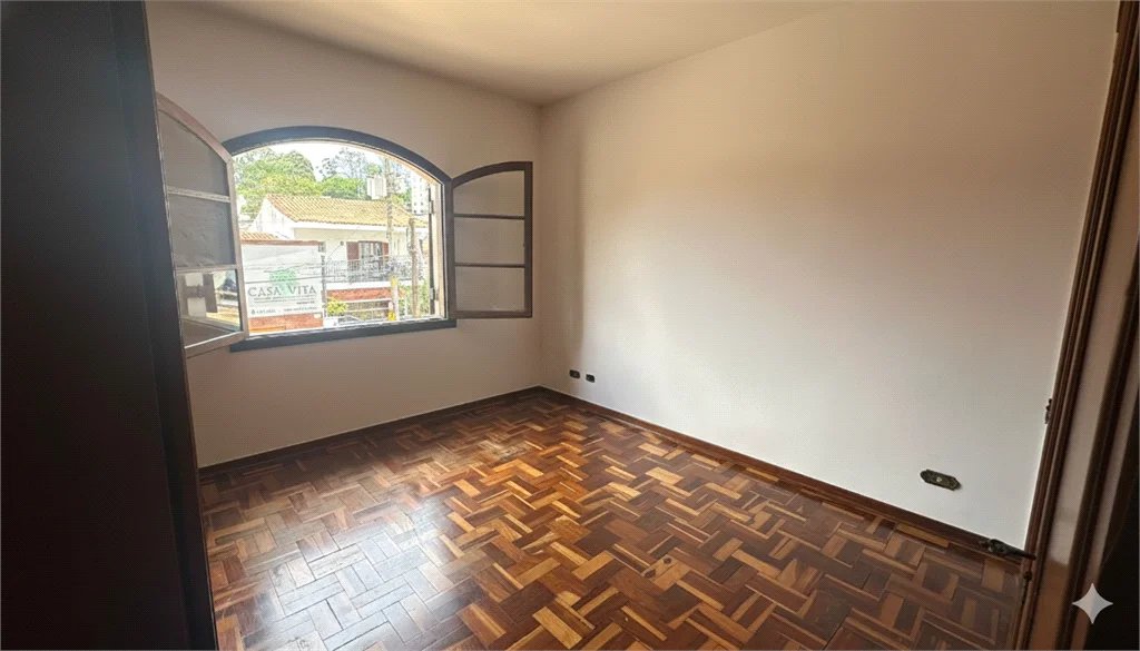 Sobrado à venda com 3 quartos, sendo 1 suíte, em Vila São Francisco, São Paulo, SP