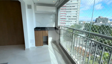 Apartamento à venda com 3 quartos, sendo 1 suíte,  em Barra Funda, São Paulo, SP