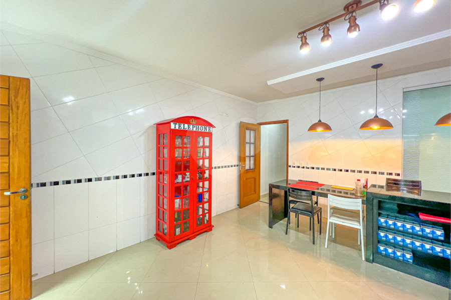 Sobrado à venda com 3 quartos, sendo 1 suíte,  em Tremembé, São Paulo, SP