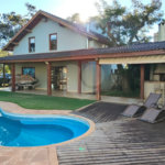 Casa à venda com 7 quartos, sendo 4 suítes, no condomínio Riviera de Santa Cristina XIII, Paranapanema - SP