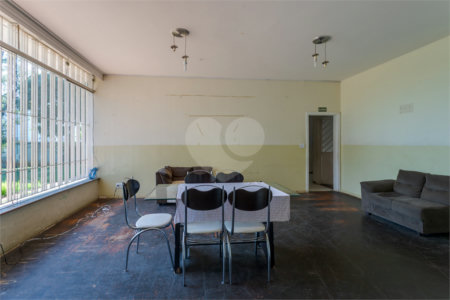 Casa Térrea à venda com 4 quartos, sendo 1 suíte, em Jardim Prudência, São Paulo, SP