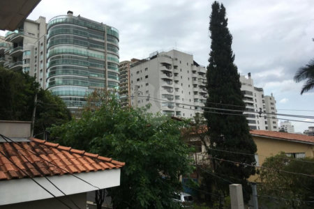 Sobrado à venda com 4 quartos, sendo 1 suíte, em Perdizes, São Paulo, SP