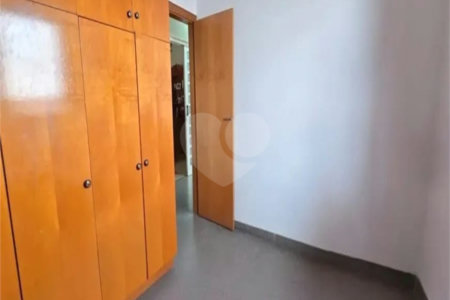 Casa Térrea à venda ou para alugar com 5 quartos, sendo 1 suíte, em Vila Vitório Mazzei, São Paulo, SP