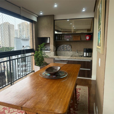Apartamento à venda com 3 suítes em Vila Suzana, São Paulo, SP