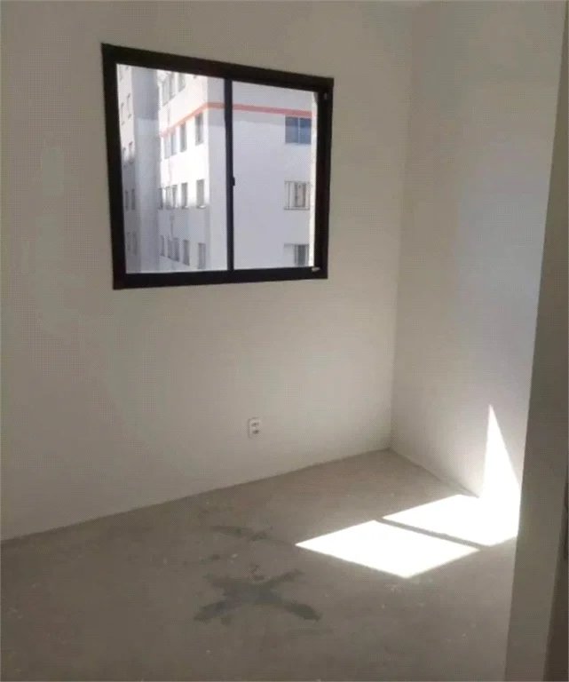 Apartamento à venda com 2 quartos em Parque Maria Helena, São Paulo, SP
