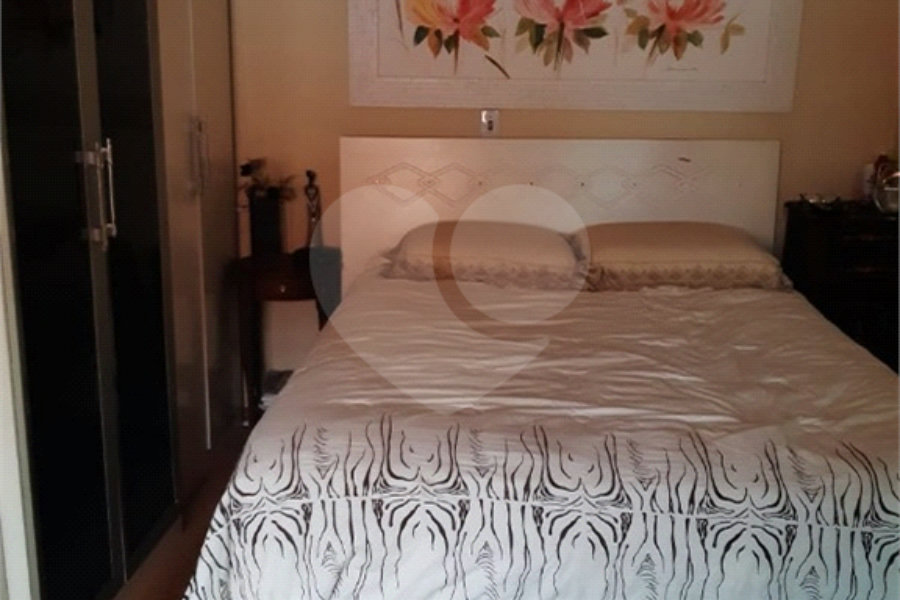 Sobrado à venda com 2 quartos, sendo 1 suíte, em Horto, São Paulo, SP