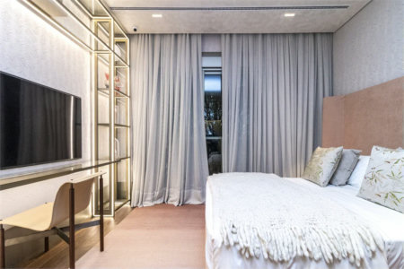 Apartamento à venda com 4 suítes em Jardim Guedala, São Paulo, SP