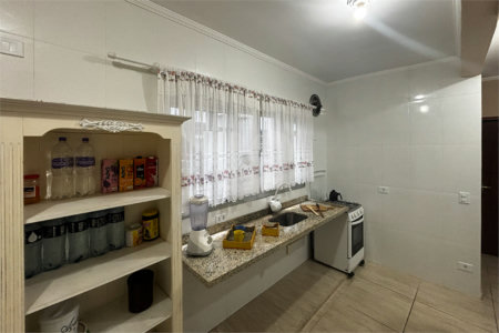 Casa à venda com 5 quartos, sendo 1 suíte, em Jardim Caravelas, São Paulo, SP
