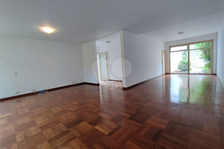 Casa para alugar com 4 quartos, sendo 2 suítes, no condomínio Comendador Elias Zarzur, São Paulo - SP
