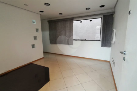 **SALA COMERCIAL DE 80 M² NO BAETA NEVES | EXCELENTE CUSTO-BENEFÍCIO E LOCALIZAÇÃO ESTRATÉGICA**
