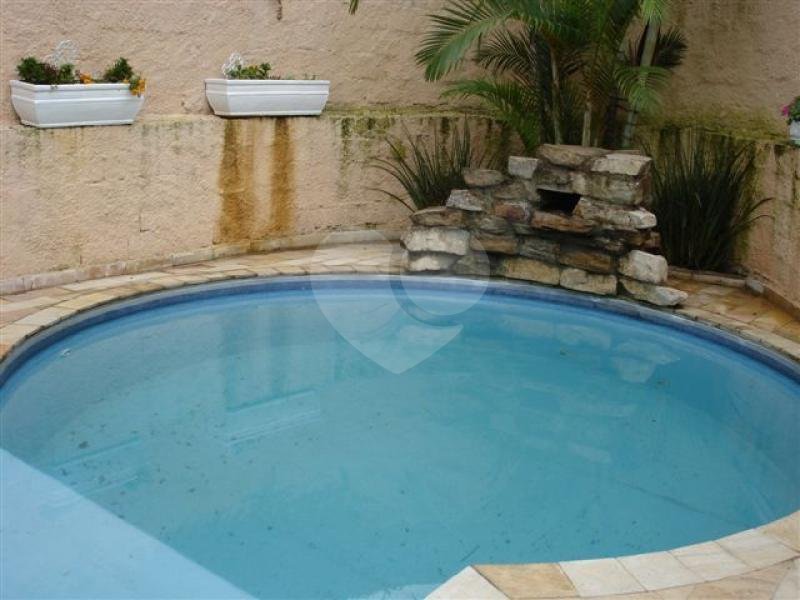Casa à venda com 3 quartos, sendo 2 suítes, no condomínio Cachoeira do Arari, São Paulo - SP