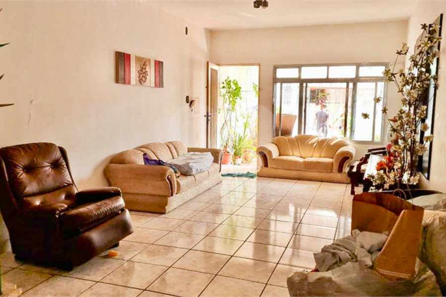Sobrado à venda com 3 quartos, sendo 1 suíte, em Saúde, São Paulo, SP