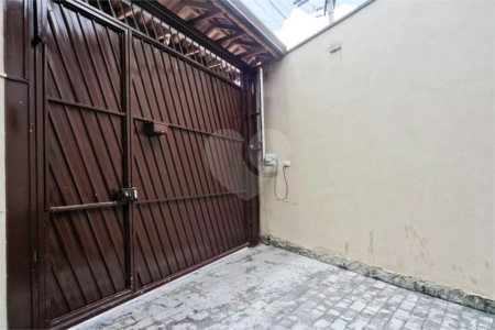Sobrado à venda com 2 quartos, sendo 1 suíte, em Vila dos Remédios, São Paulo, SP