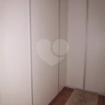 Casa à venda com 3 suítes no condomínio Residencial Recanto dos Paturis, Vinhedo - SP