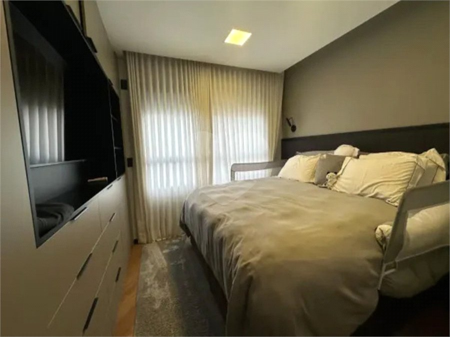 Apartamento à venda com 3 suítes em Campo Belo, São Paulo, SP
