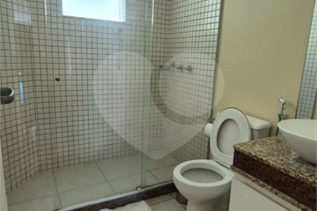 Casa à venda com 6 quartos, sendo 4 suítes, em Ferradura, Armação dos Búzios, RJ