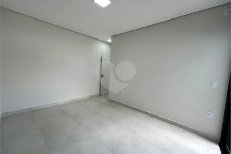Casa à venda com 3 quartos, sendo 1 suíte, no condomínio Villagio Wanel, Sorocaba - SP
