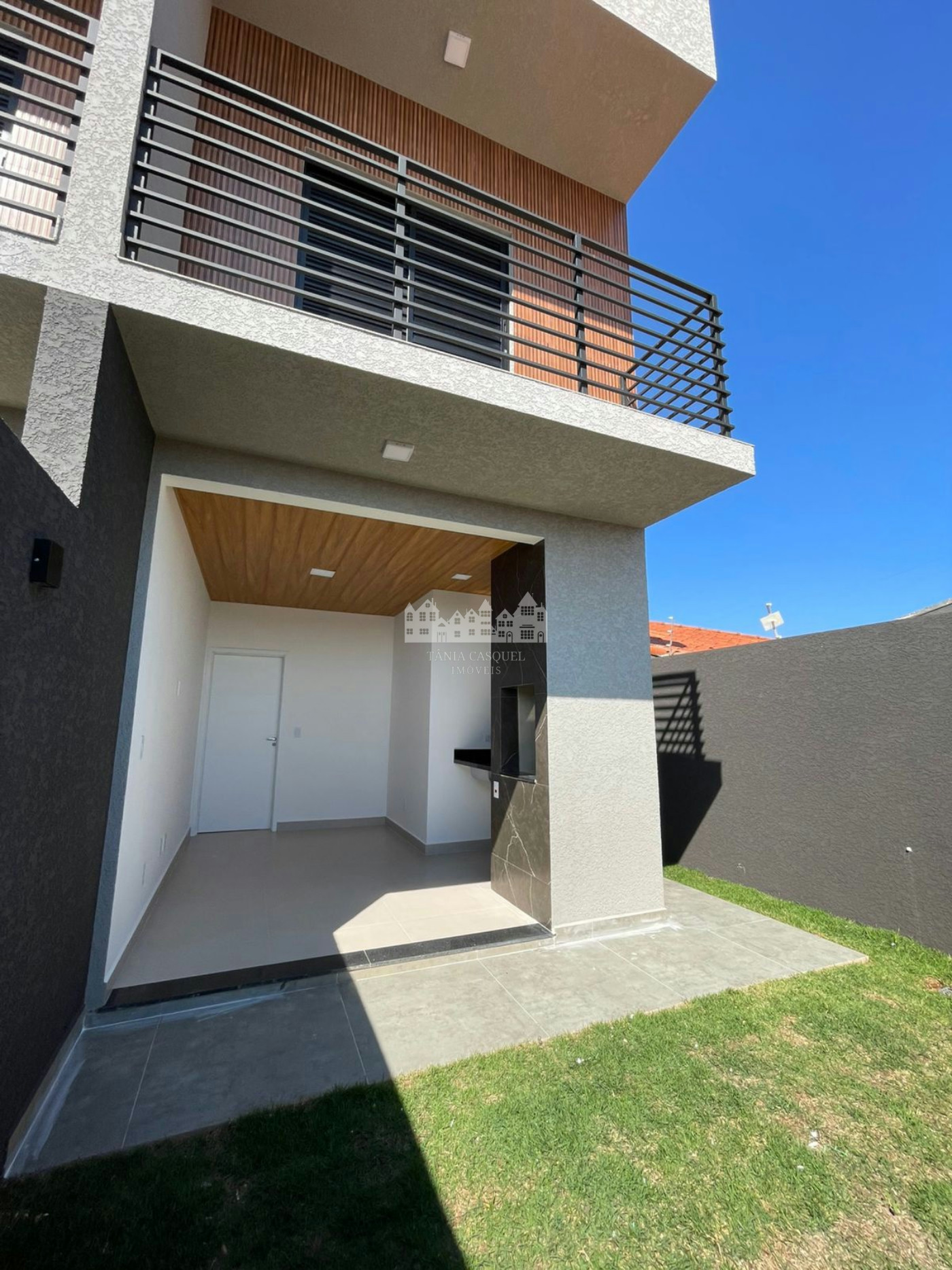 Casa à venda com 3 quartos, sendo 1 suíte, em Vila Petrópolis, Atibaia, SP