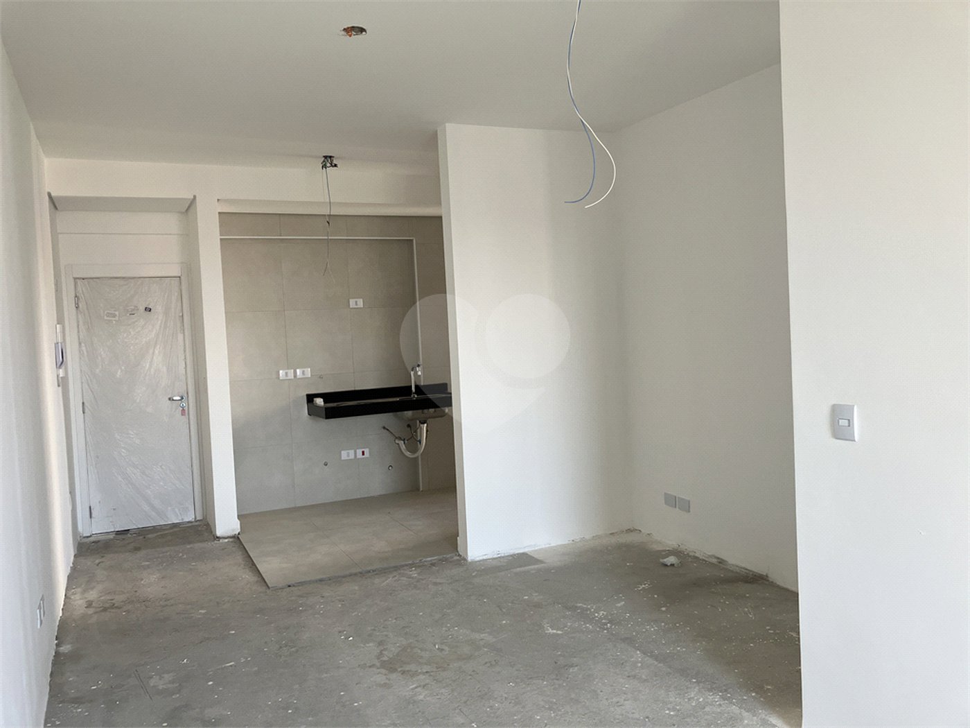 Apartamento à venda com 3 quartos, sendo 1 suíte,  em Parque Campolim, Sorocaba, SP
