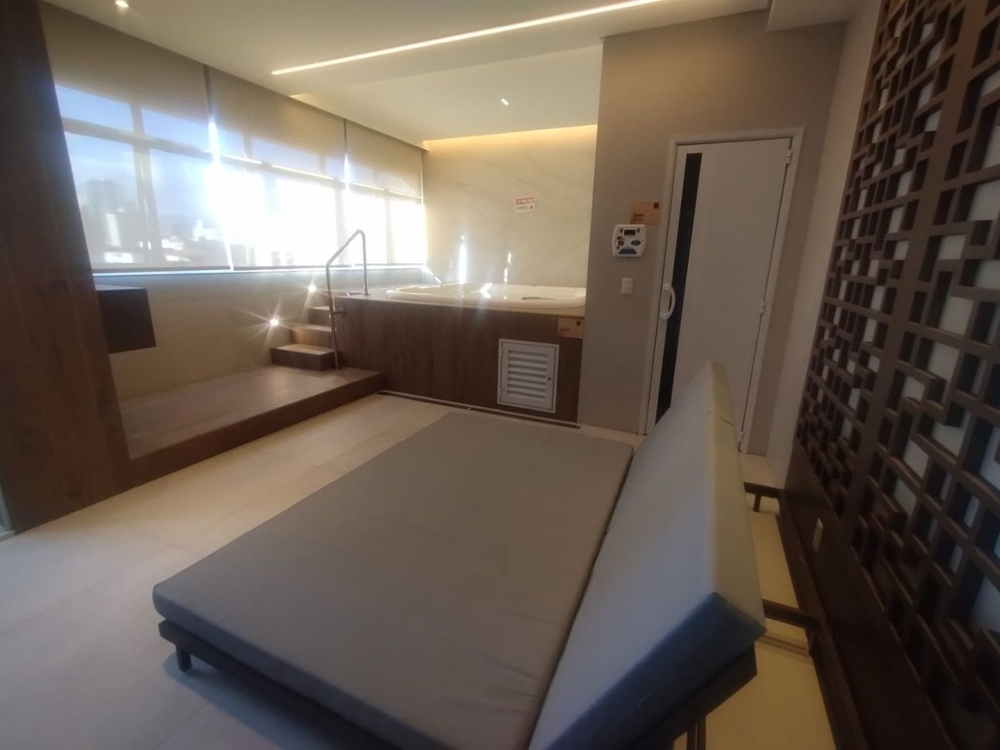 Apartamento Residencial à venda, Gonzaga, Santos - AP1742.