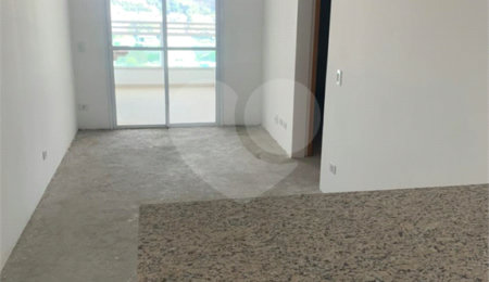 Apartamento à venda com 2 quartos, sendo 1 suíte,  em Vila Galvão, Guarulhos, SP