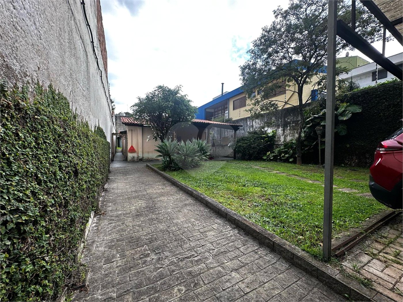 Casa à venda com 3 quartos, sendo 1 suíte, em Planalto Paulista, São Paulo, SP