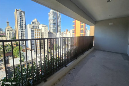 Apartamento à venda com 3 quartos, sendo 1 suíte,  em Pinheiros, São Paulo, SP
